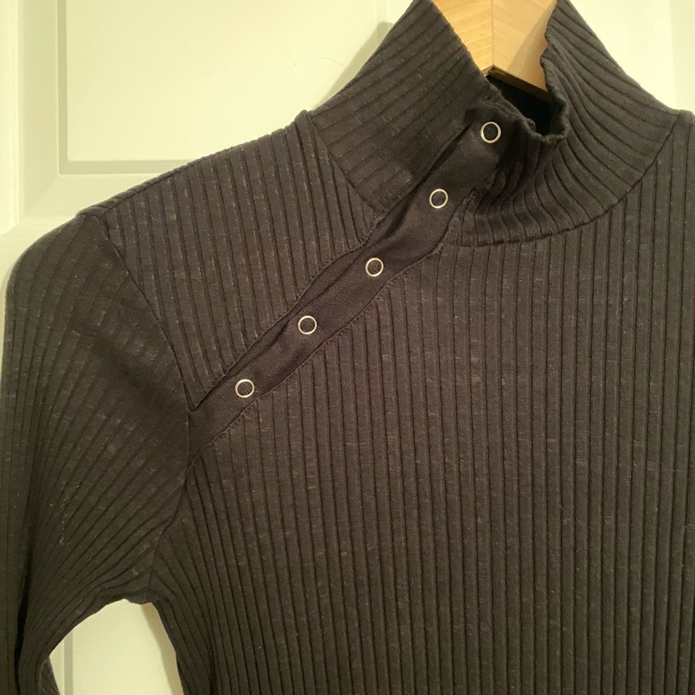 Brand new with tags. Never worn. LA Made women’s top.